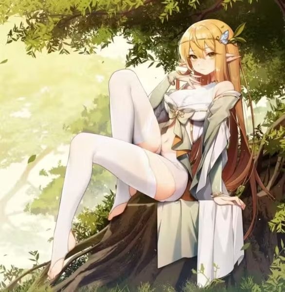 The Paranoid Elf Queen Turned Me Into Her Sister cover